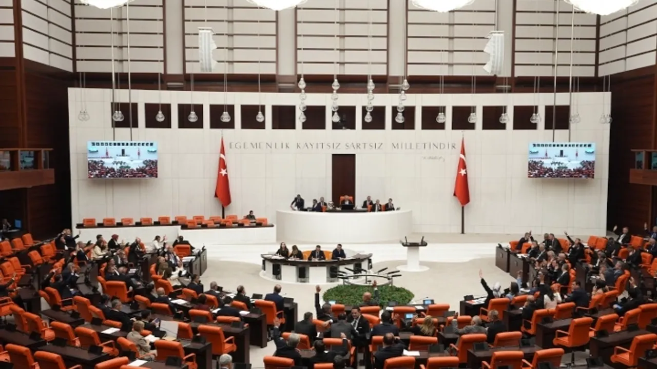 Belediyeniz köye dönüşebilir! Yasa teklifi Mecliste