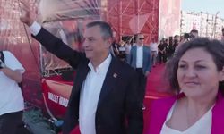 Özgür Özel’den DEVA Partisi’nden istifa eden vekile rozet