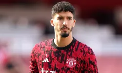 Altay Bayındır Süper Lig'e geri dönüyor! O kulüp ile anlaştı!