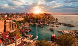 Antalya'dan nisan ayı turizm rekoru!