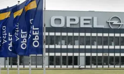 Opel’den Türkiye’ye düşük ÖTV’li Plug-in Hibrit sürprizi: Grandland’in fiyatı belli oldu!