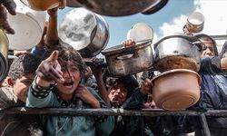 İngiliz avukatların, "Gazze'deki saldırılar obeziteyi azaltmış olabilir" açıklaması tepki çekti