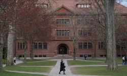 Trump yönetimi Harvard'ın yabancı öğrenci alma yetkisini iptal etti