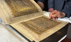 Memlükler dönemine ait Kur'an İstanbul'da restore edildi