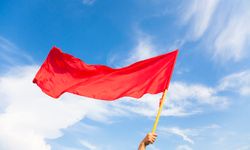 Sosyal medyada merak edildi! Red Flag ne demek?