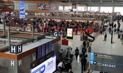 Sabiha Gökçen'de gergin dakikalar! Bir yolcu uçakta dehşet saçtı