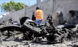 Umut kuyruğuna ölüm saldırısı: Mogadişu’da askeri üs kana bulandı