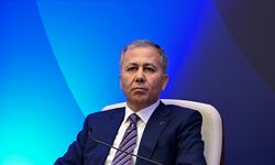 Bakan Yerlikaya'dan duyurdu: Özgür Özel ve ailesine yönelik provokatif paylaşımlar yapan şüpheli tutuklandı