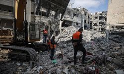İsrail'in Gazze'ye saldırılarında 78 kişi yaşamını yitirdi