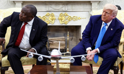 Basın toplantısında skandal anlar:  Trump, muhabiri salondan kovdu!