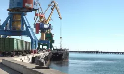 Hazar Denizi'nde sular çekildi, gemiler yük alamıyor