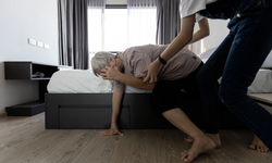Vertigo nedir, belirtileri nelerdir? Günlerce süren baş dönmesine dikkat!