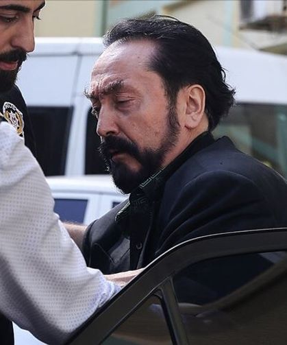 Adnan Oktar'dan Sokrates'i şaşırtan savunma! 8 bin 463 yıl 4 aylık hapis cezasından beraat mi etti?