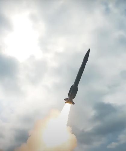 İsrail, Yemen'den fırlatılan balistik füzeyi düşürdü