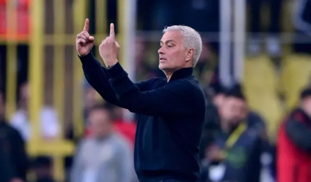 Fenerbahçe'de Mourinho dönemi bitiyor! Yerine Montella mı, Sergen Yalçın mı?