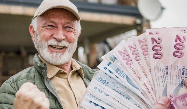 1 milyon kişiye erken emeklilik mi geliyor? SGK uzmanı net konuştu!