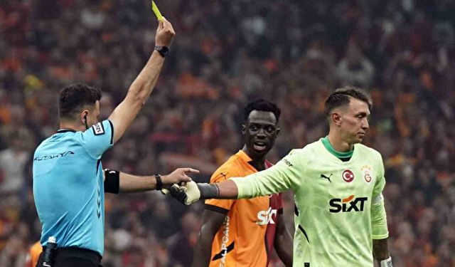 Galatasaray'ın şampiyonluk selfie'sine kırmızı kart"