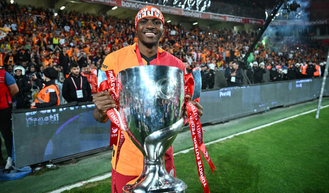 Osimhen 35 golle rekoru kırdı ancak Jardel’i unutmadı