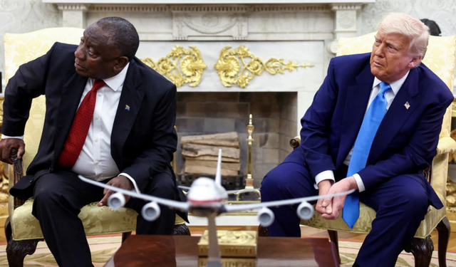 Basın toplantısında skandal anlar:  Trump, muhabiri salondan kovdu!