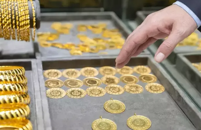 Gram altın 4000 TL'nin altına geriledi! Çeyrek ve Cumhuriyet altını ne kadar oldu?