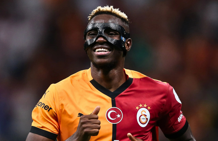 Galatasaray'ın süper yıldızı için dev teklifler! Kesenin ağzını açtılar