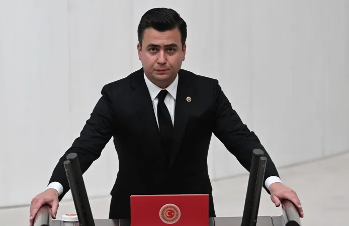 Osman Gökçek’ten Meclis’te şok gösteri!