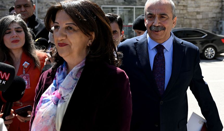 Pervin Buldan trafik kazası geçirdi!