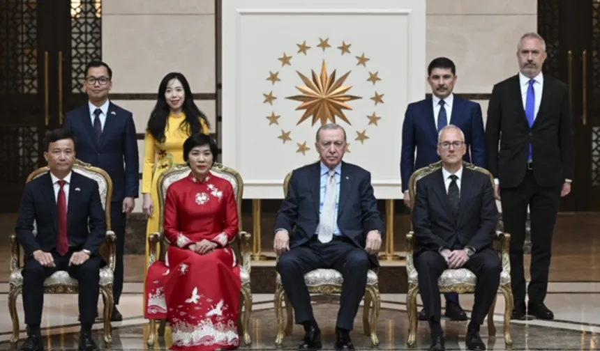 5 Ülkenin Büyükelçisinden Erdoğan’a güven mektubu