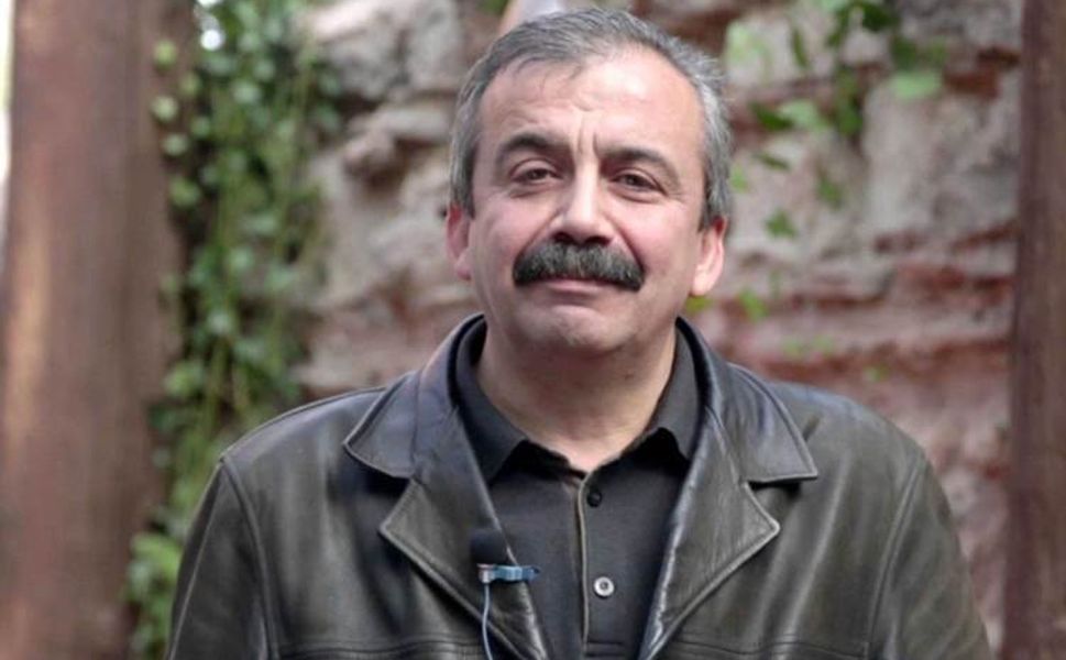 Çok konuşulacak iddia: Sırrı Süreyya Önder’e Kocaeli Üniversitesi’nde izin yok!