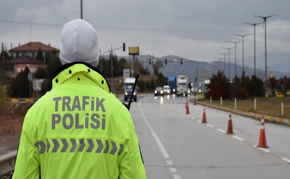 Trafik cezalarında büyük artış! O sürücülere hapis geliyor