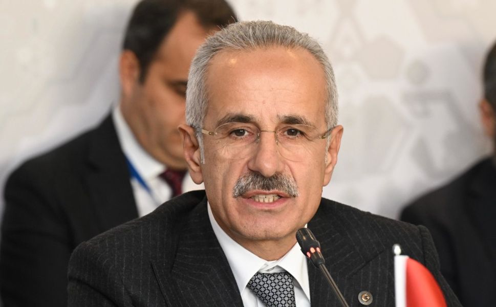 Tiktok'a yaş sınırı geliyor mu? Bakan açıkladı...