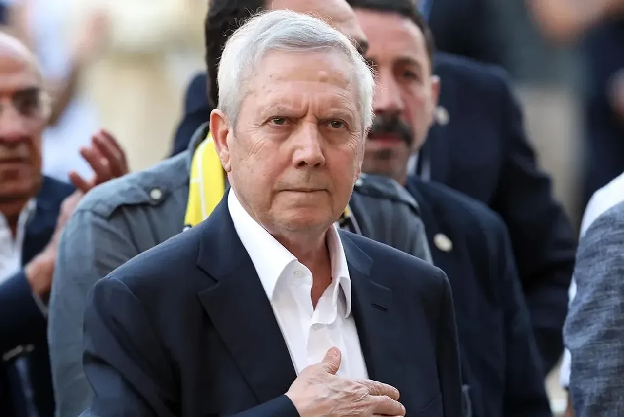 Ve Aziz Yildirim Harekete Gecti Ilk Icraati Belli Oldu 3220512 202505181409 1